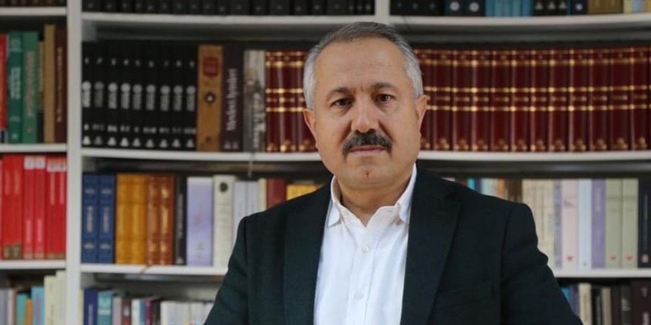 “Kendini Arayan Şehir” kitabı çıktı