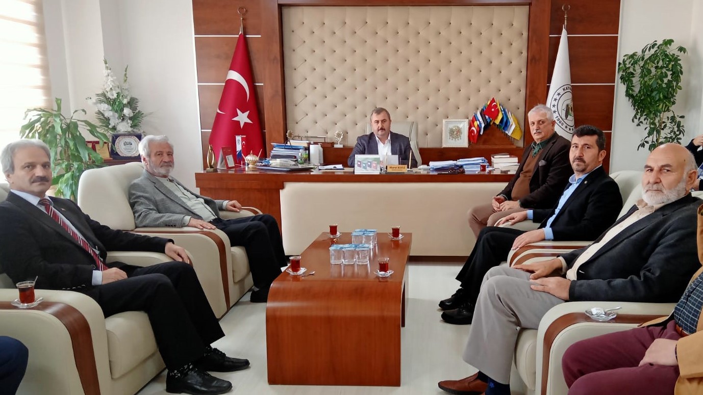 TYB heyeti Kaynarca Belediye Başkanı Kefli’yi ziyaret etti