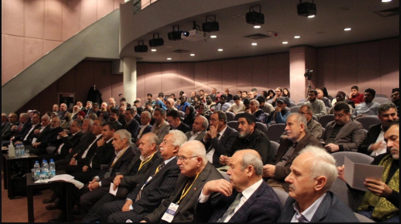 'Tarihi Yaşatmak, Şehri yaşatmak' Sempozyumu başladı