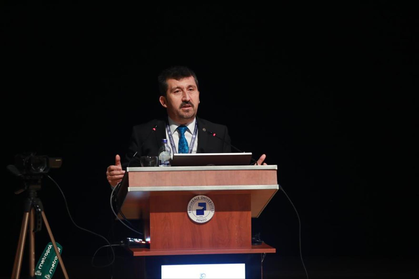 Uluslararası 21. Yüzyılda Gençlik ve İnanç Eğilimleri Sempozyumu
