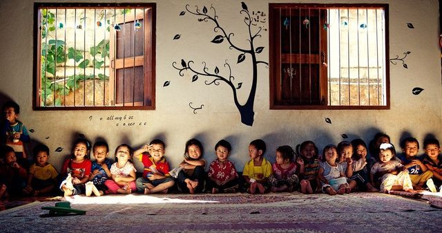 Kültür, ideoloji ve ticarete yenik düştü