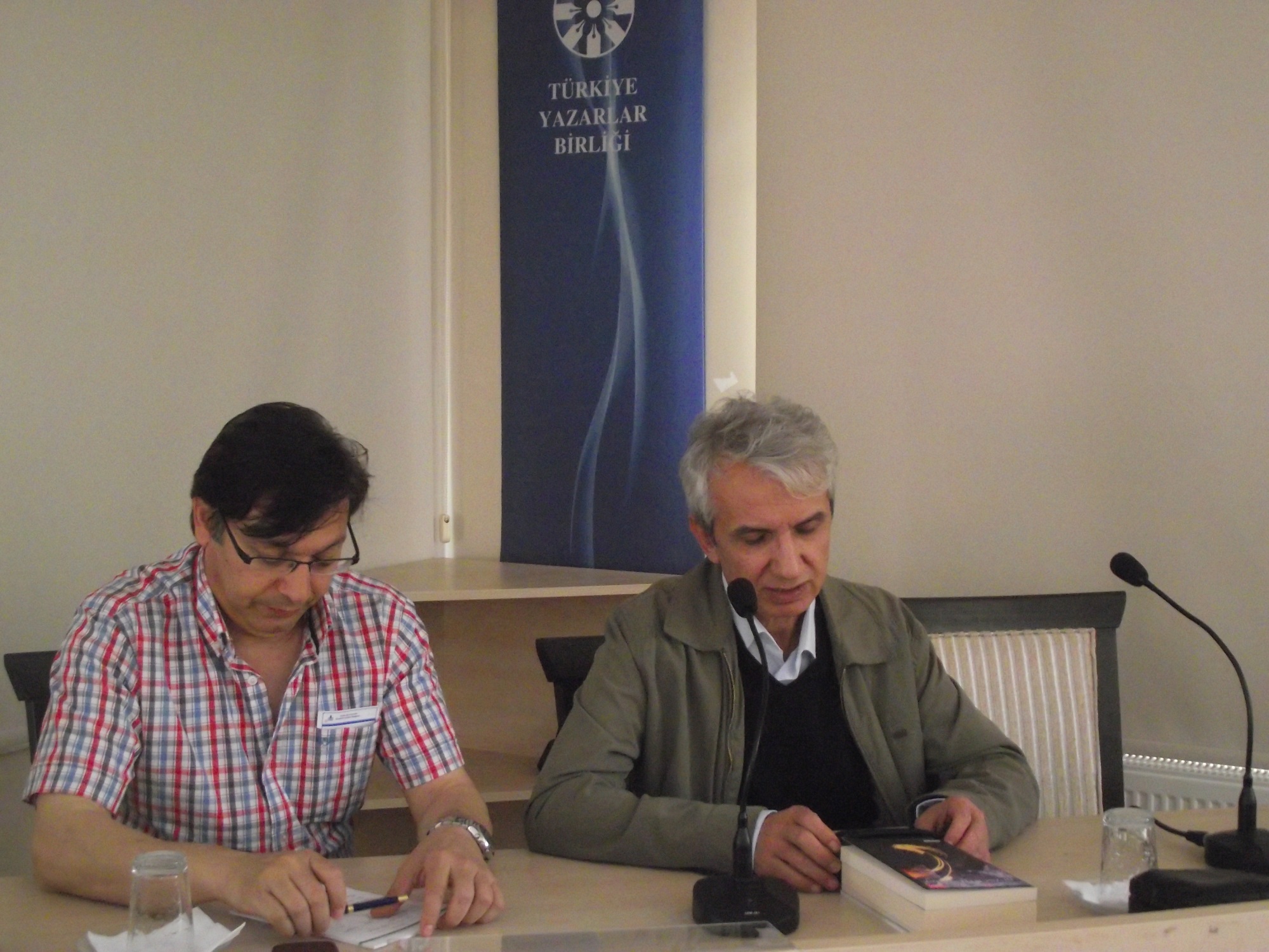 Şair Erdal Çakır: “Şiir beni düşünce alanı olarak ilgilendiriyor”