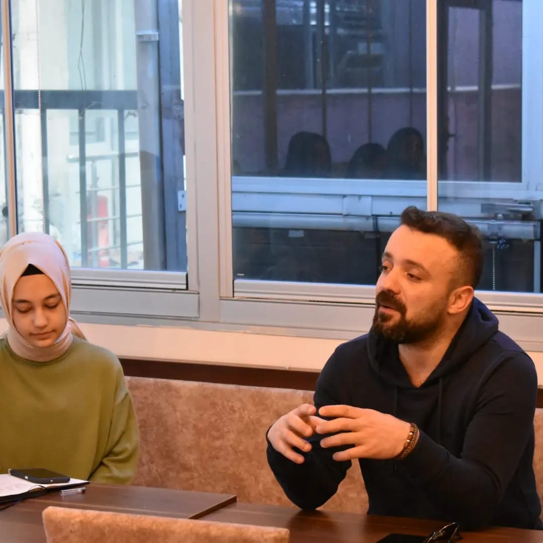 TYB Genç Kitap Kahve Bünyesinde 'Postmodern Öykünün Gelişimi' Üzerine Yazar Emin Gürdamur ile Söyleşi Gerçekleştirildi!