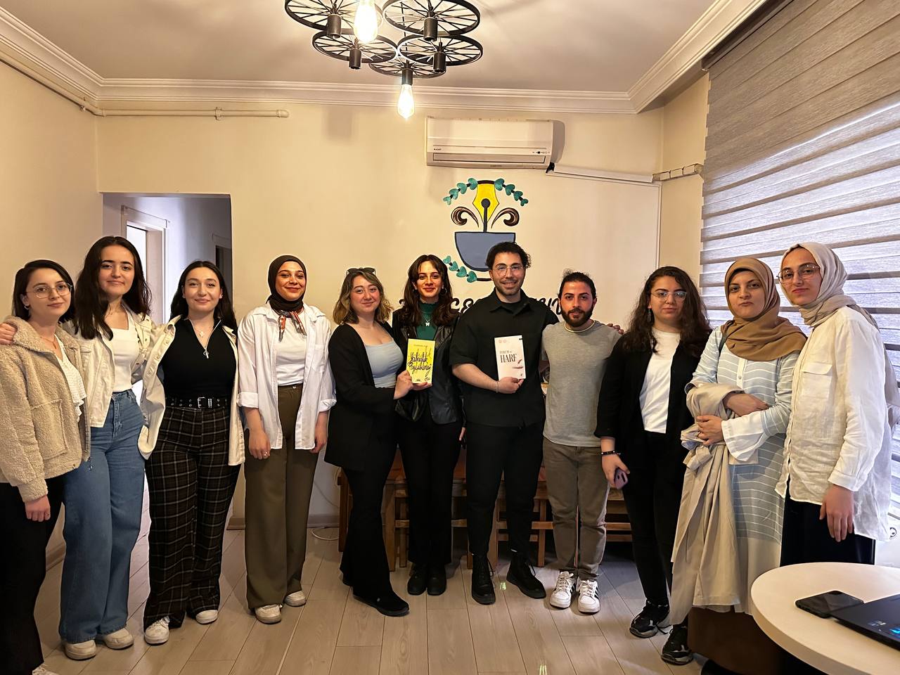 Genç TYB Birimi'nin Sevilen Etkinliklerinden; "Ahengin Fısıltısı" Şiir Dinletisi Gerçekleştirildi!