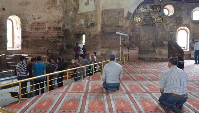 Cami, kilise ve müze birarada olur mu?