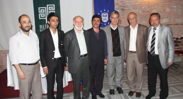 Peygamber sevgisi var ama bilgisi yok