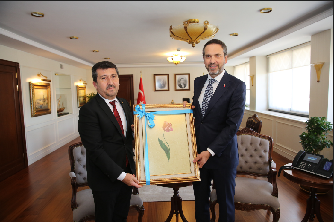 TYB Başkanı Arıcan Bakan Bayraktar’ı ziyaret etti