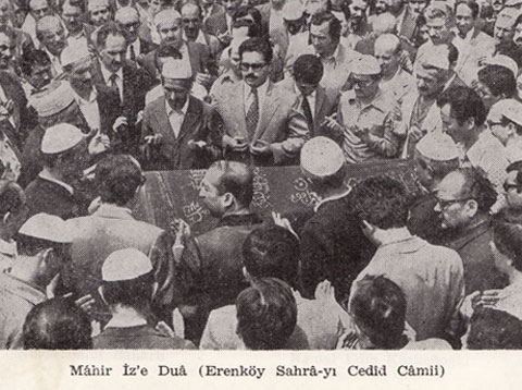 İlmi ve irfanıyla insanları besledi Mahir İz