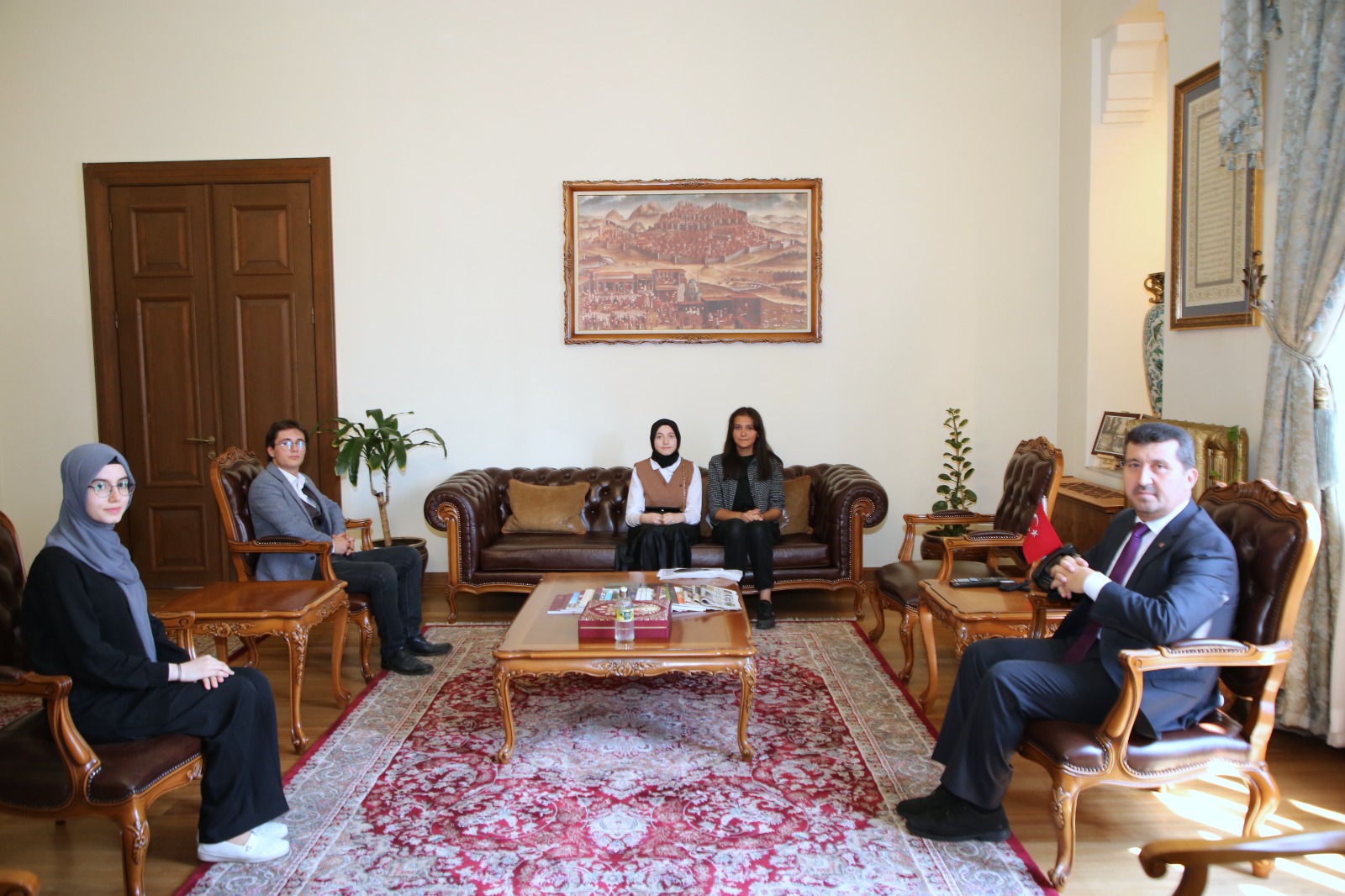 Genç yazar adayları TYB Başkanı Arıcan’ı ziyaret etti