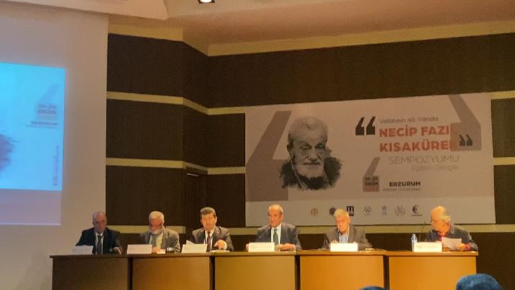 “Vefatının 40. Yılında Necip Fazıl Kısakürek Sempozyumu Eğitim-Gençlik” konulu sempozyum düzenlendi.