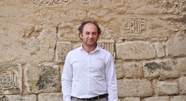 Okurun beklentisine cevap veren bir öykücü