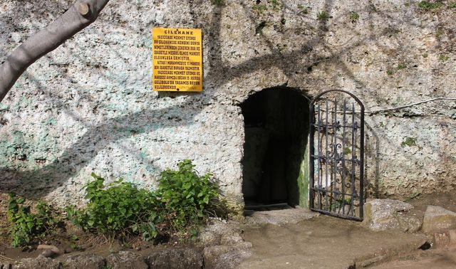 Yazıcızade kardeşler Gelibolu'da medfun