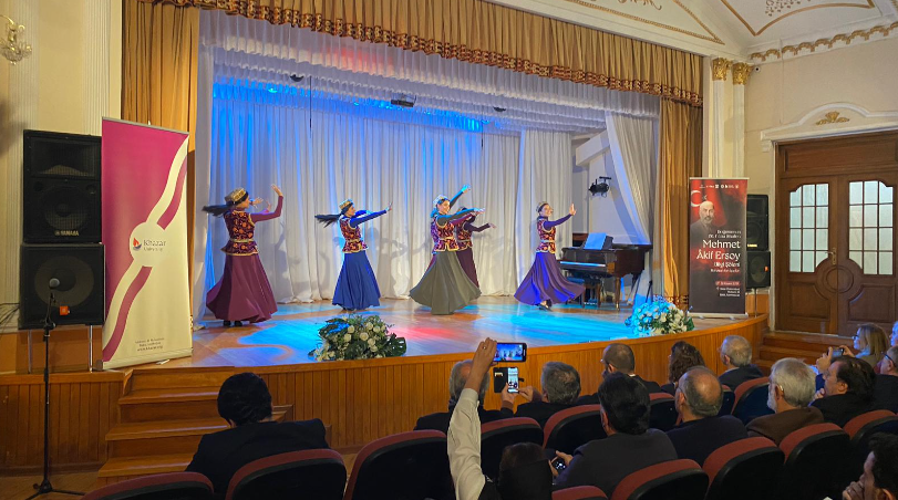 İstiklal şairi Mehmet Âkif Ersoy’un doğumunun 150. yılı anısına Bakü’de konser programı düzenlendi