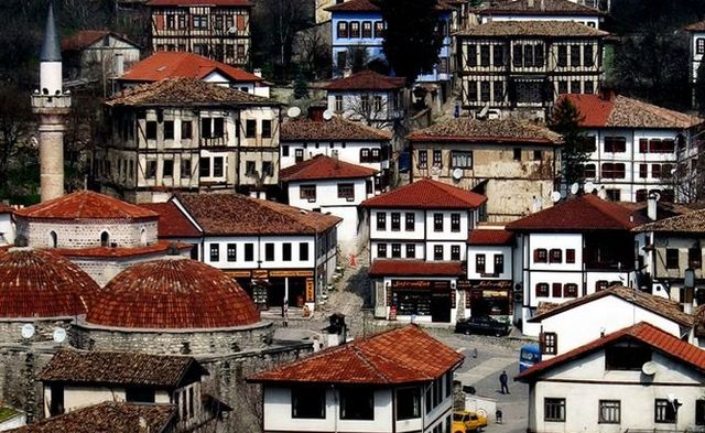 Ev nedir, insanın evle ilişkisi nasıl olmalı?