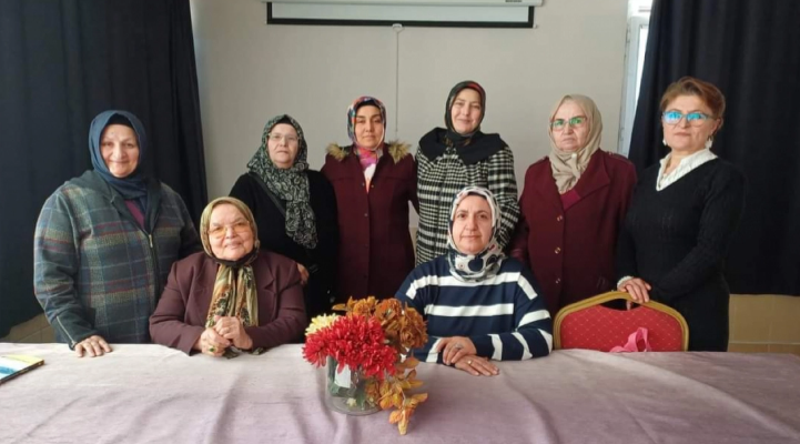 Yazarlar Birliği Kadın Şairlerinden Şiir Sohbeti