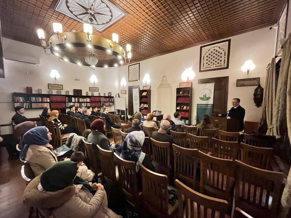 Bursa’da gençler Akif’i andı