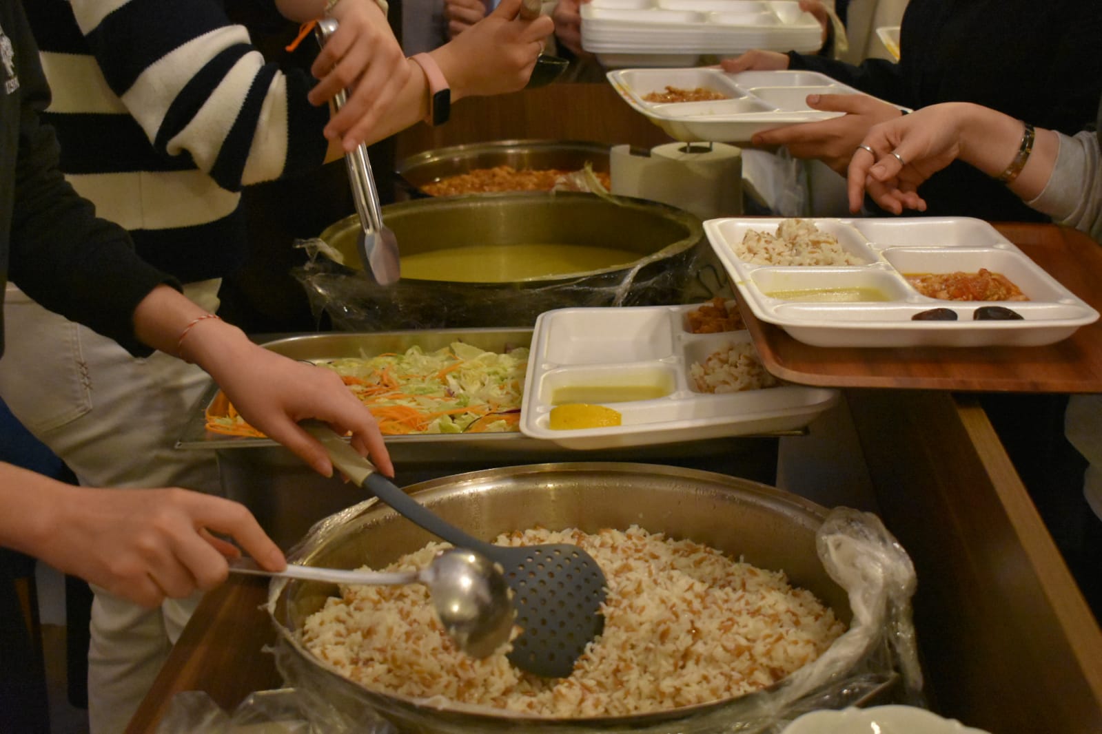 TYB Gençlik birimi öğrencileri iftarda bir araya geldi