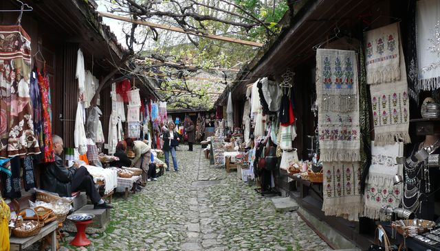 Şehri şehir yapan iktisadi hayatın düzenidir
