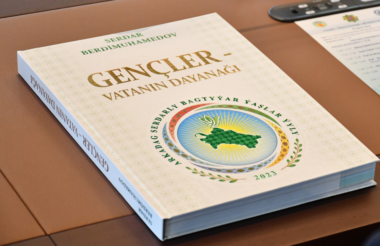 "Gençler-Vatanın Dayanağı" kitabı çıktı