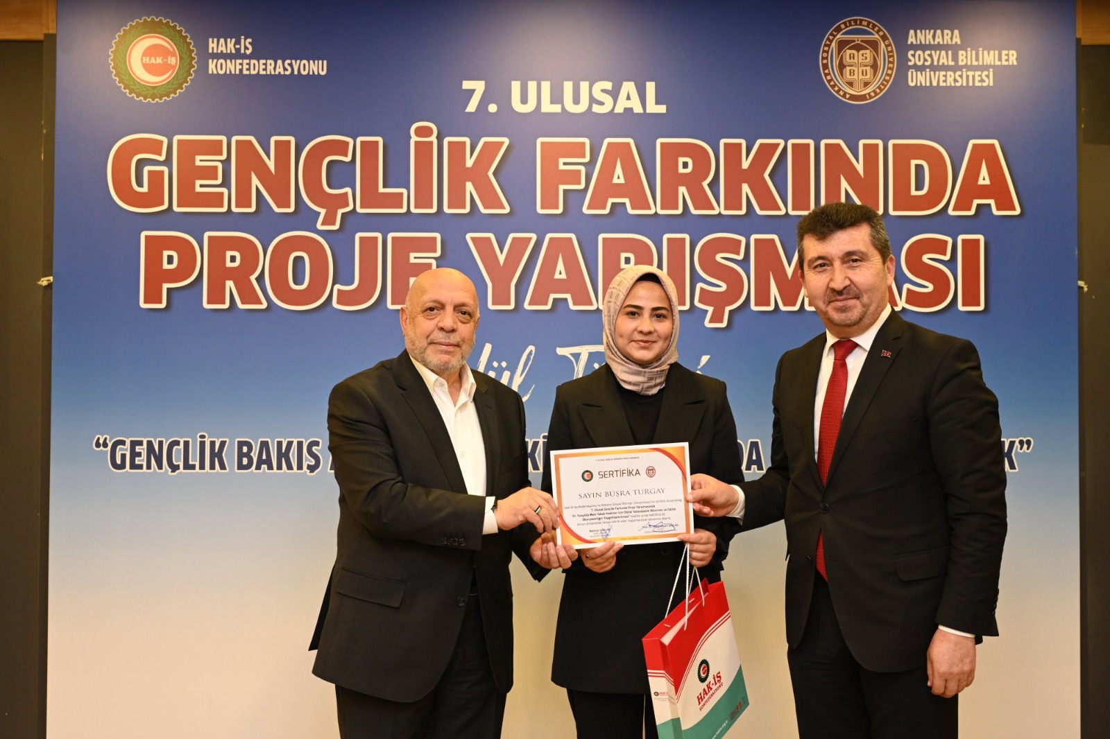7. ULUSAL GENÇLİK PROJELERİ ÖDÜLLERİ SAHİPLERİNİ BULDU