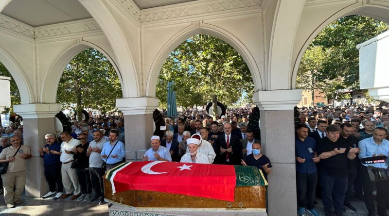 Ömeroğlu Cebeci Asri Mezarlığı'na defnedildi