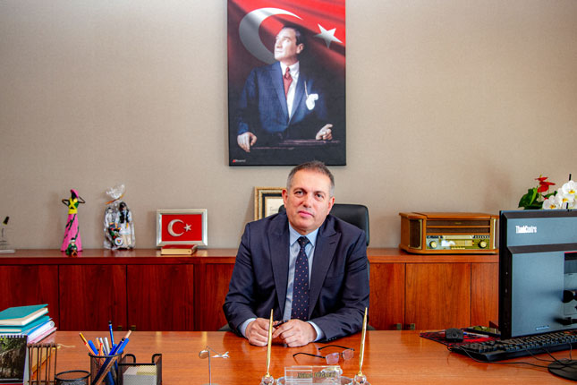 Mehmet Düğmeci: Mendilimde Gül Oya