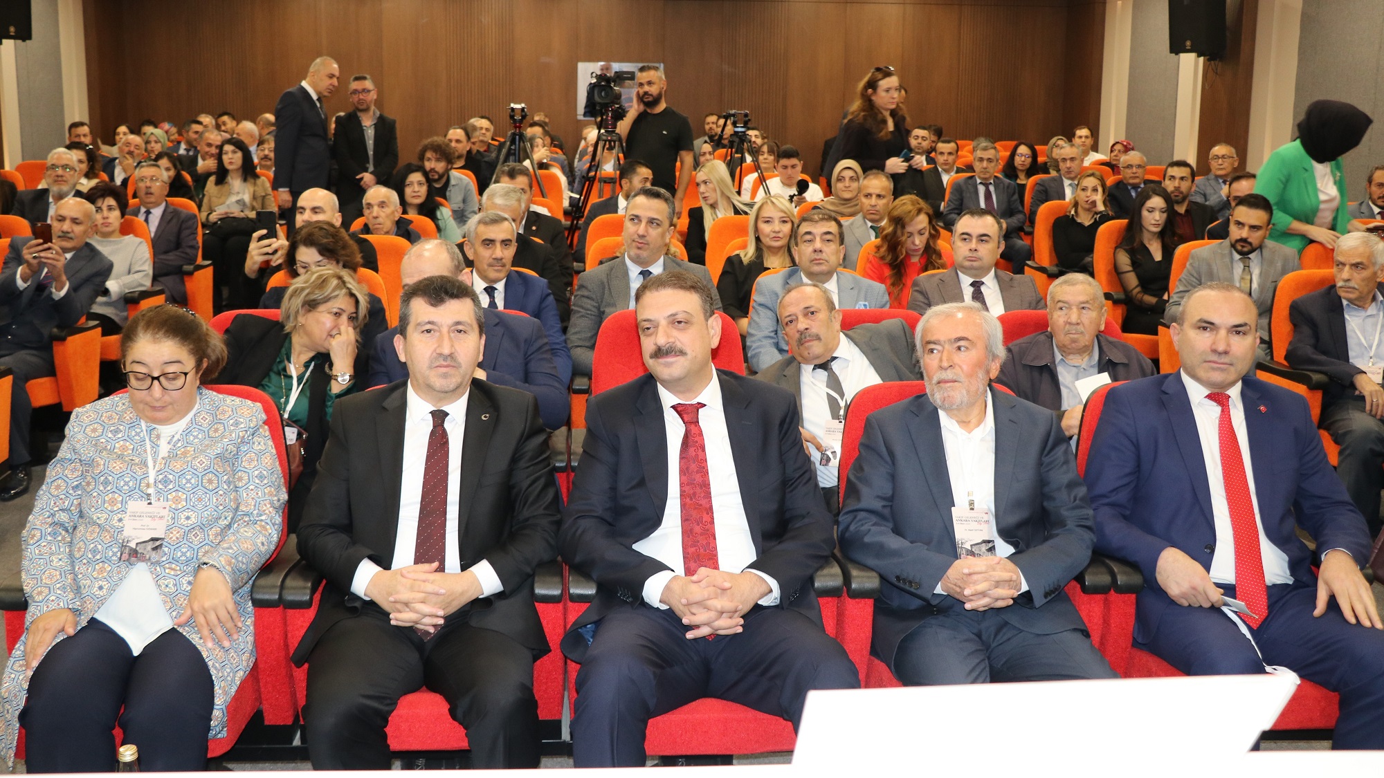 “Ankara Vakıfları ve Vakıfların Geleceği” bilgi şöleni yapıldı