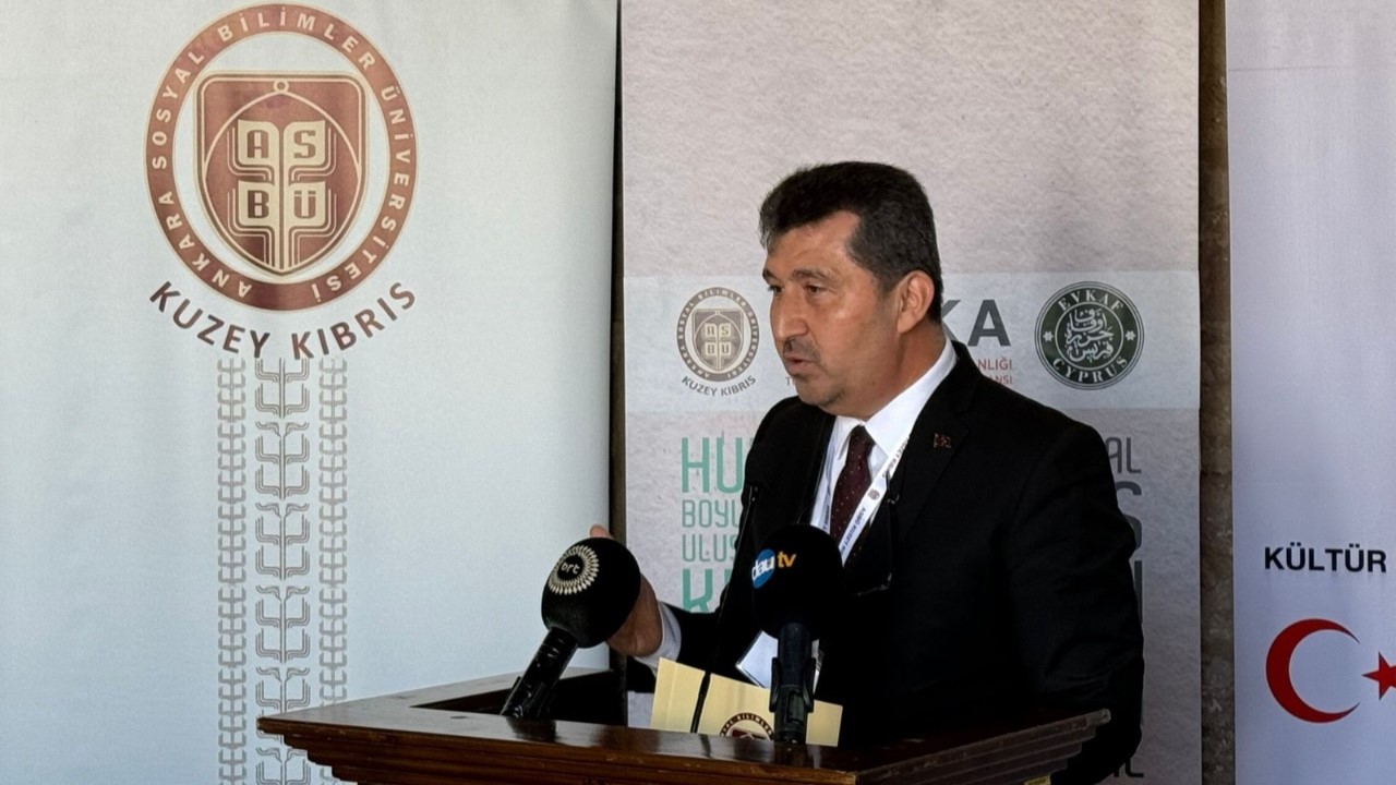 “Vakıflar, Kıbrıs’ın Türk İslâm kimliği kazanmasına katkı sağladı”