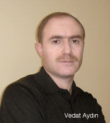 Vedat Aydın vefat etti.