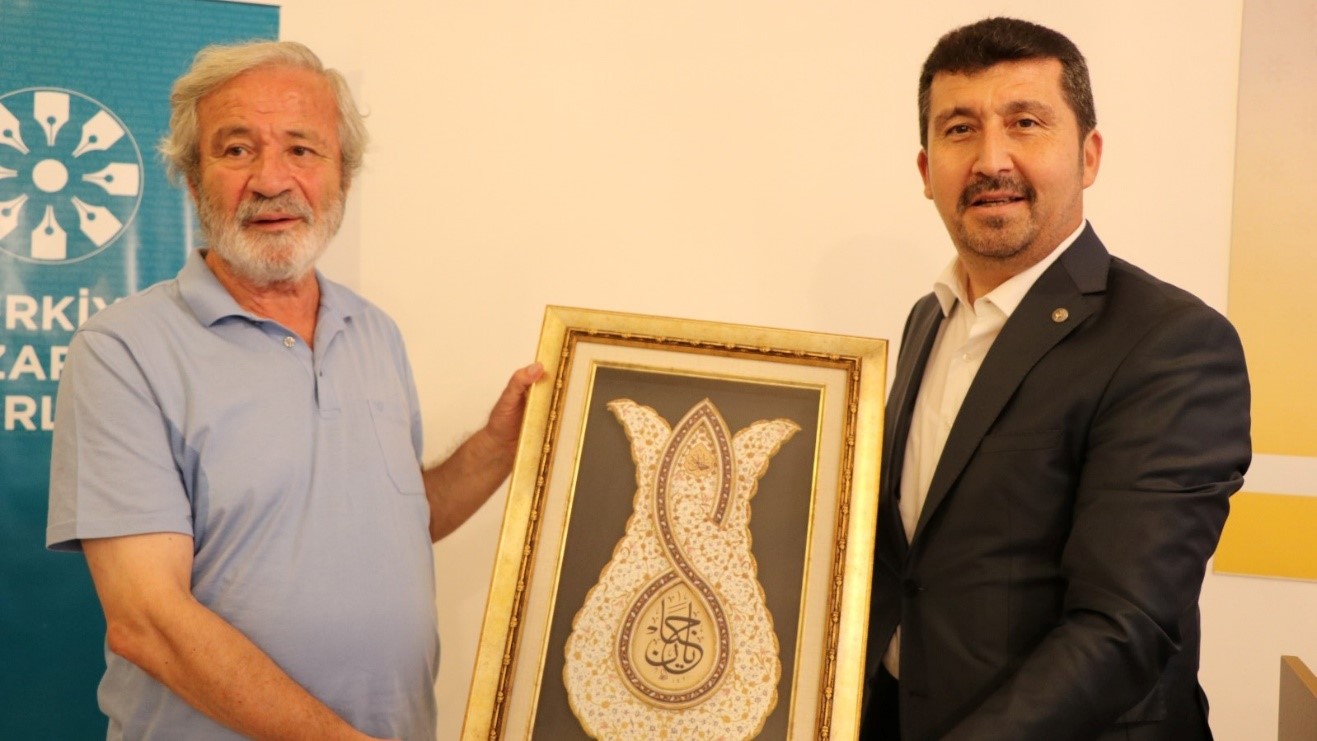 D. Mehmet Doğan Ömrünü Türkçe'ye Adadı