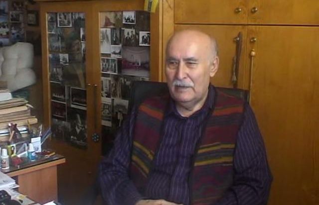 Cüneyd Kosal'ın büyük hizmeti var musikiye