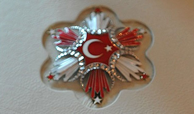 Danıştay'dan Atatürk'süz devlet nişanına onay