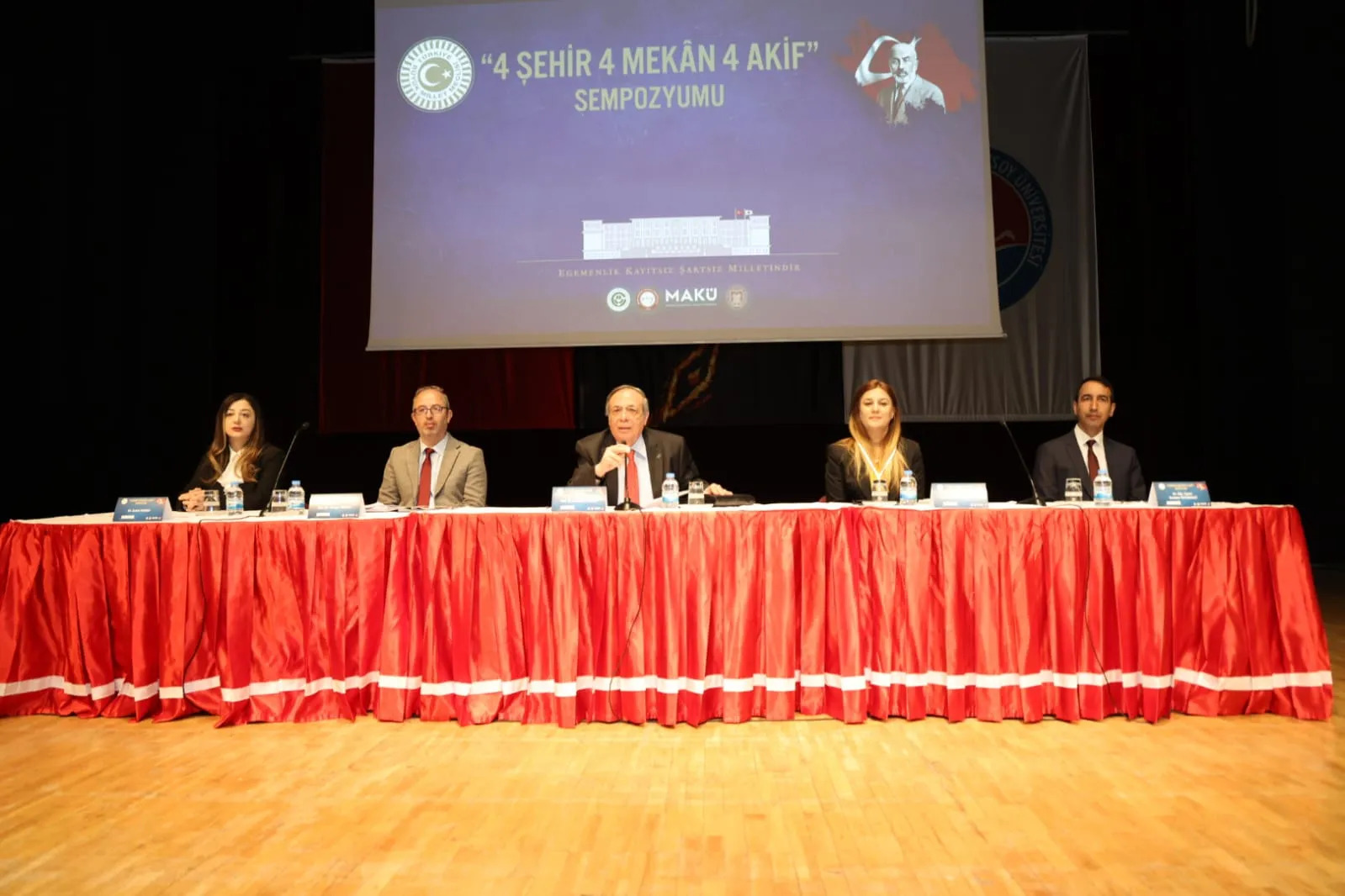 “4 Şehir 4 Mekân 4 Akif” Sempozyumu Burdur’da gerçekleştirildi