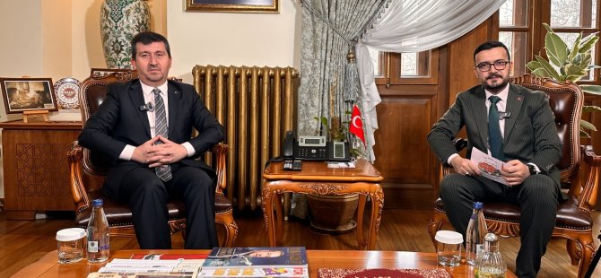 Filozofça Yaşamak Erdemli Bir Hayatın Kapısını Aralar