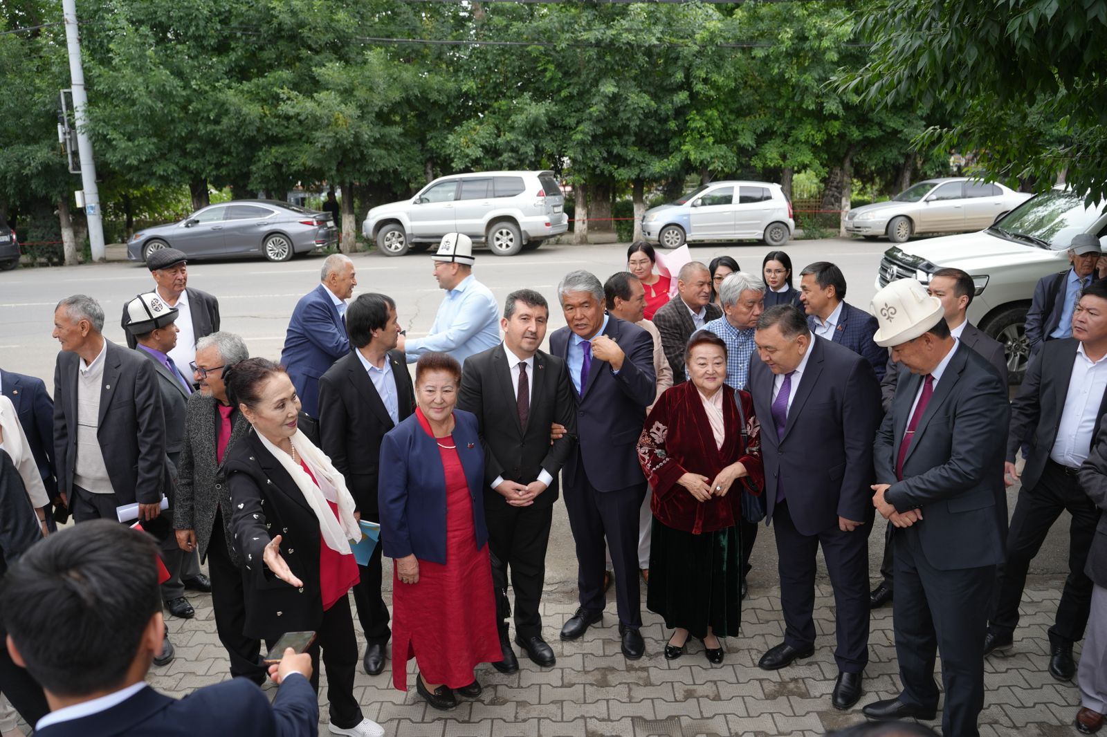 TYB Başkanı Arıcan Oş’da Şiir Festivali’ne katıldı