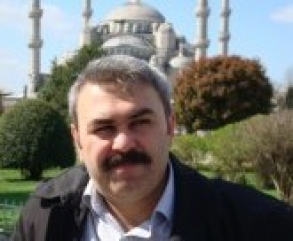 Ercan Yıldırım'dan: Edebiyatta Türkün Düşüncesi Raflarda...