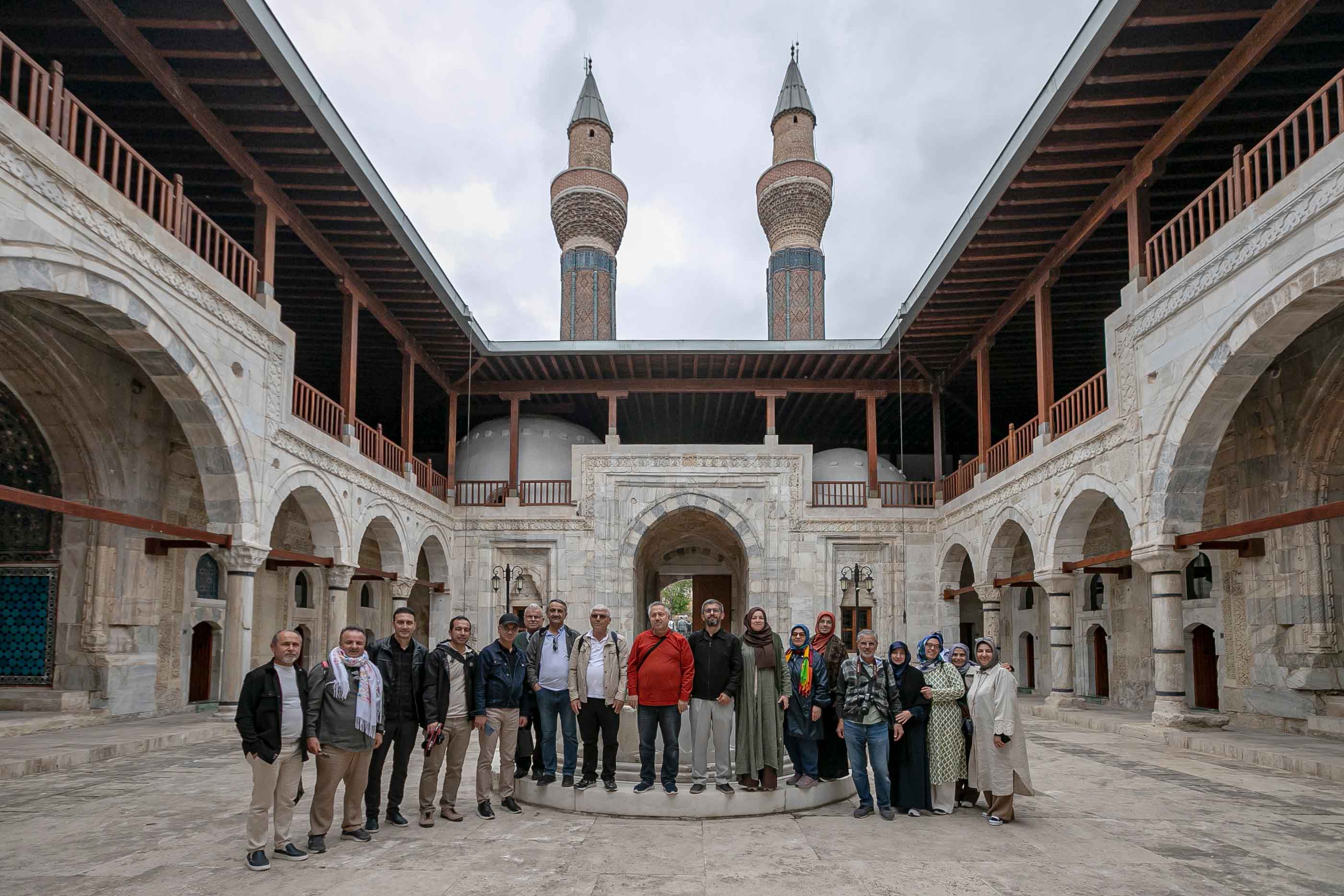 TYB Konya Şubesi Yazarları ve Sanatçılarıyla Sivas-Divriği Yolculuğu