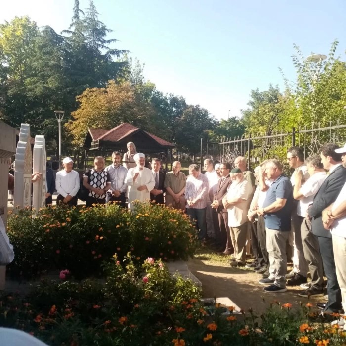 D. Mehmet Doğan dostları ve sevenleri tarafından anıldı.