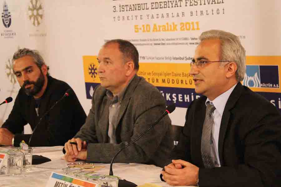 3. Edebiyat Festivali'nde Edebiyatta Çeviri ve Sinemada Edebiyat Uyarlamaları konuşuldu