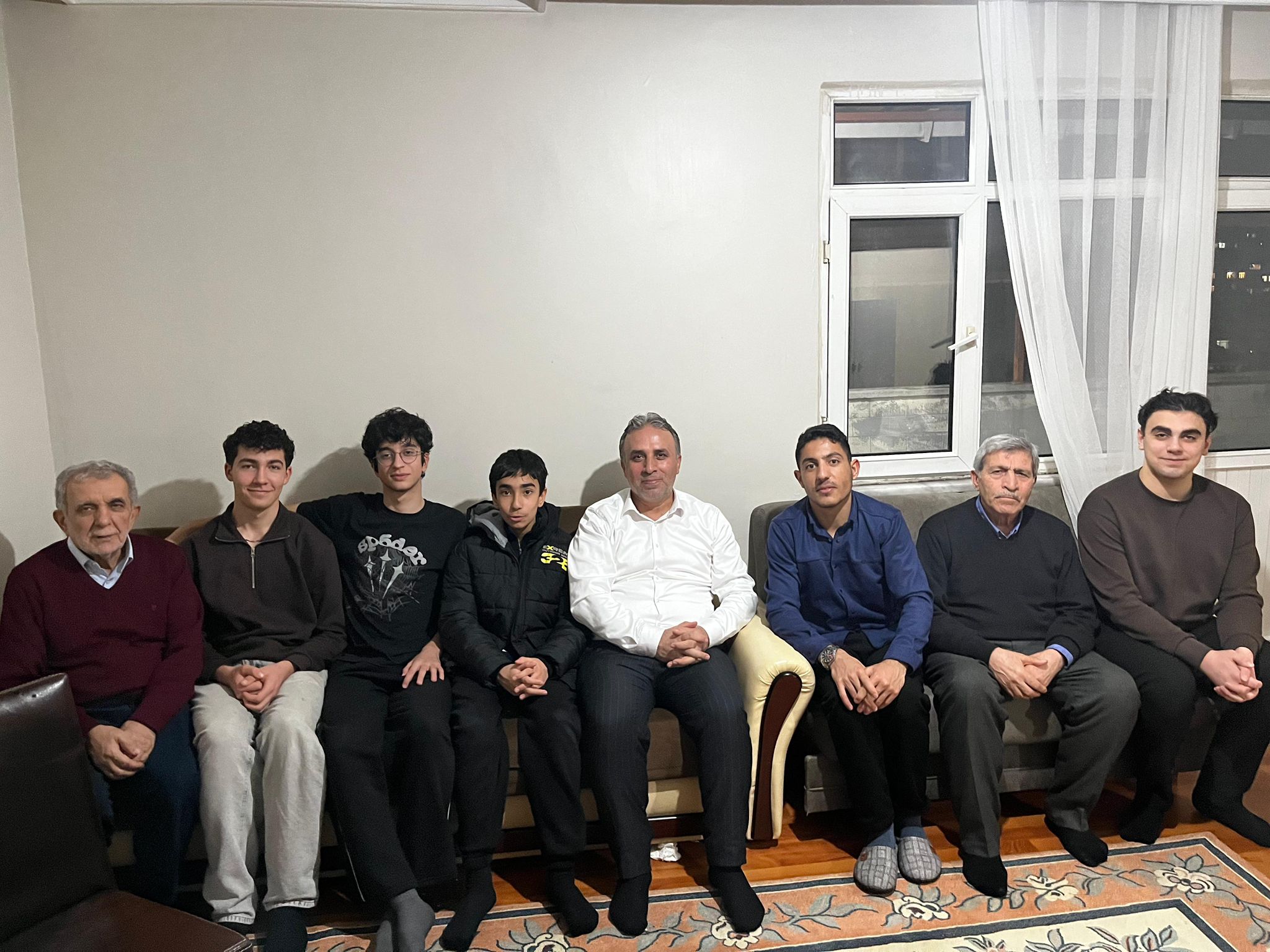TYB İstanbul’dan Öğrenci evinde İftar