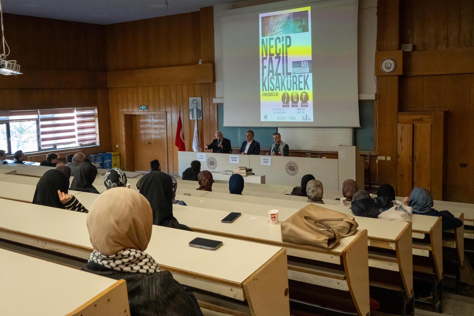 Mahmut Bıyıklı İstanbul Tıp Fakültesi’nde Necip Fazıl’ı Anlattı