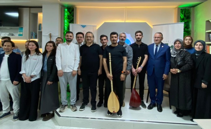 Bolu’da "Anne" Temalı Şiir ve Türkü Şöleni "Yüreğimizin İlk Vatanı"