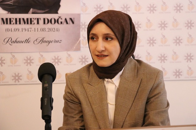 Harmancı: Okuduğumuz kitaplar kimliğimizin bir parçası