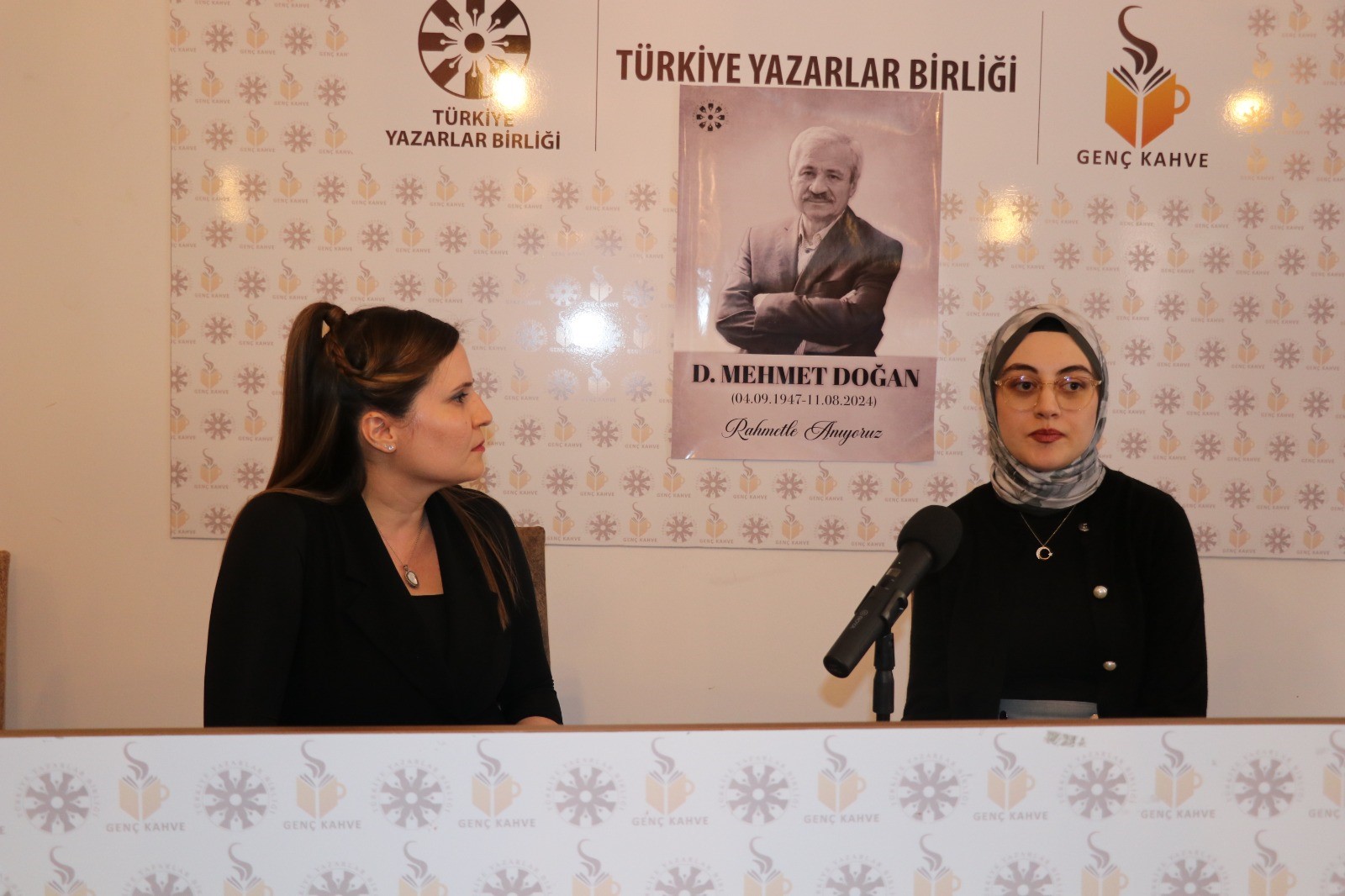 Özge Korkmaz TYB’de okurlarıyla buluştu