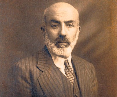 Âkif, kabri başında anıldı