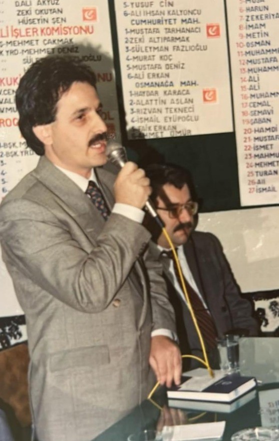 Yaşar Toprak; Toprak Gibi Bereketli ve Mütevazı Dost