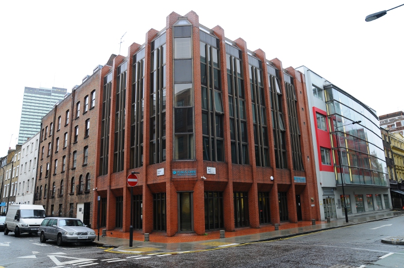 Yunus Emre Enstitüsü, Gümüş At Ödülü Verecek