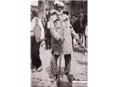 Kapısı önünde leş olanı sallandırırım!