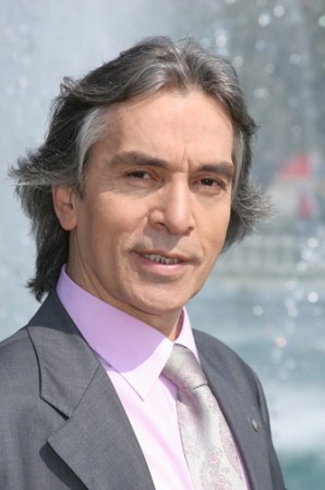 İskender Pala'dan: Sultan Sencer ile Hanende Mehistî