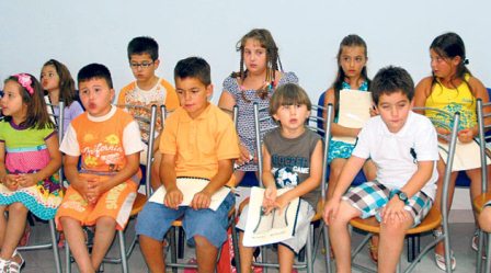 Rodos'ta kayıp neslin çocukları Türkçe öğreniyor